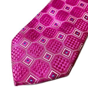 Vintage Eagle Shirtmakers Pink Geometric Print 100% Silk Long Tie